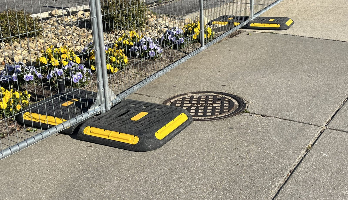 Oxford Bigfoot Temporary Fence Weights – 30 lb Bases for Jobsite Safety (72 Pack)