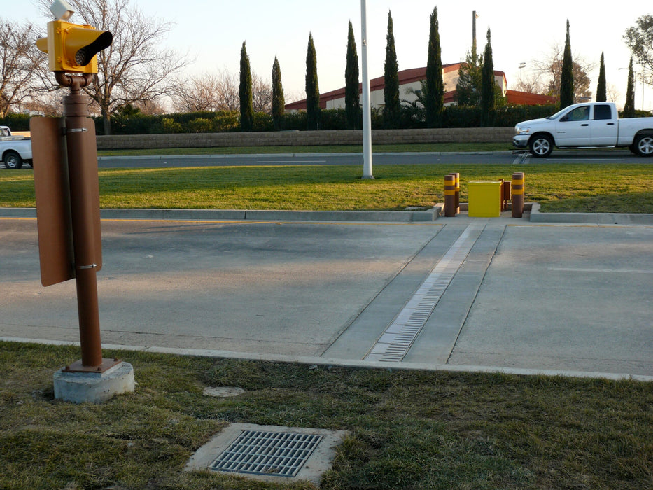 Automatic Retractable Tire Spike Barrier & Vehicle Tire Shredding System for Security Checkpoints | Global GRAB CATSCLAW