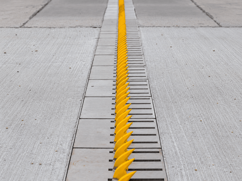 Automatic Retractable Tire Spike Barrier & Vehicle Tire Shredding System for Security Checkpoints | Global GRAB CATSCLAW