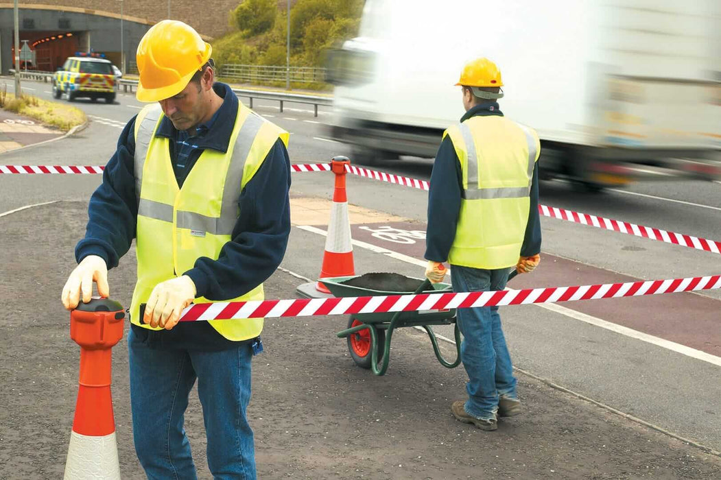 Skipper Retractable Safety Barrier Unit – 30 ft Cone Top Tape Barrier - image 22