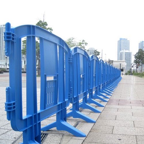 Minit 49" Portable Plastic Crowd Control Barriers Yellow - BarrierHQ.com